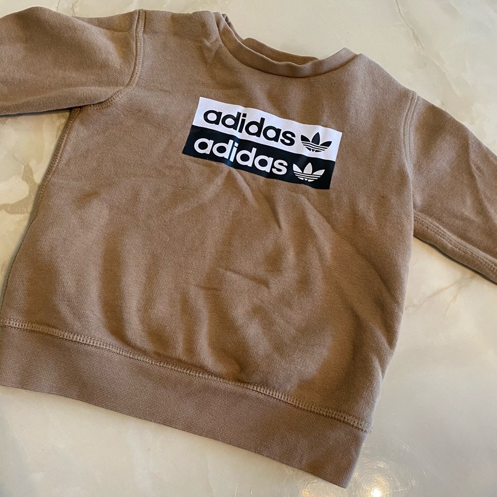 Adidas pull over sweater